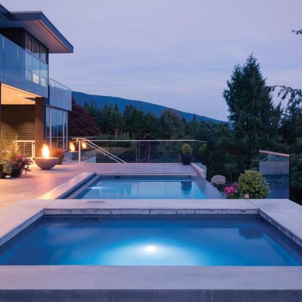 Modern fibreglass pool design in Port Aransas TX